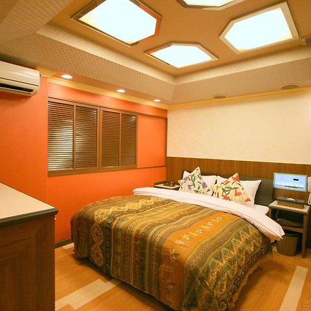 Hotel Celavie Osakajokitazume (Adults Only) Екстер'єр фото