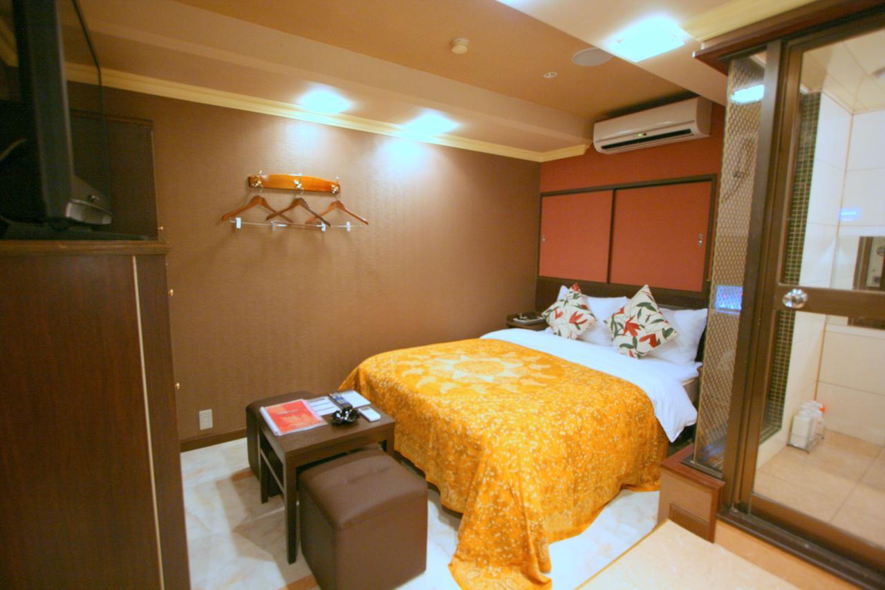Hotel Celavie Osakajokitazume (Adults Only) Екстер'єр фото